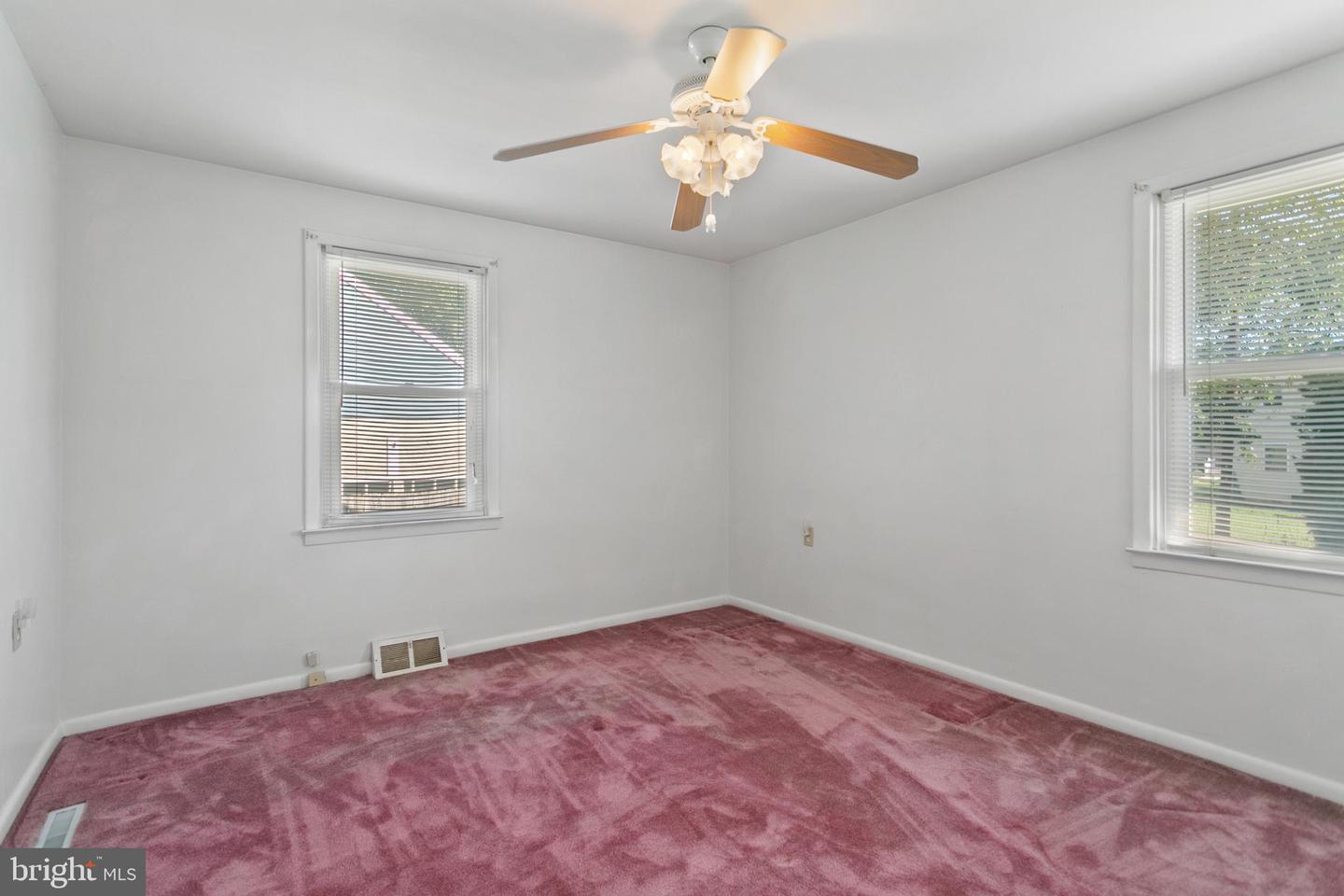 7 Pierce Rd Property Photo 12