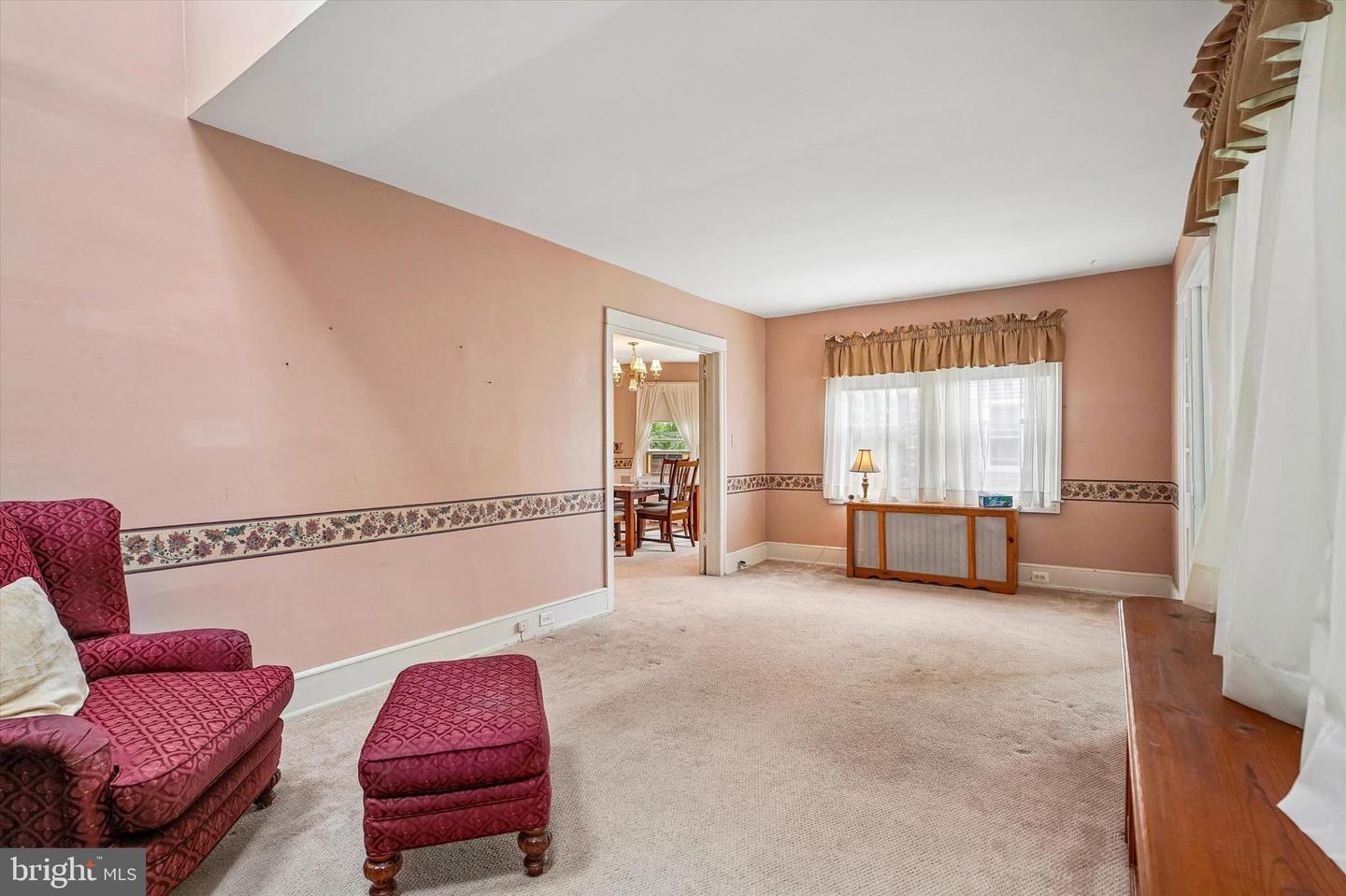 537 Brookline Blvd Property Photo 4
