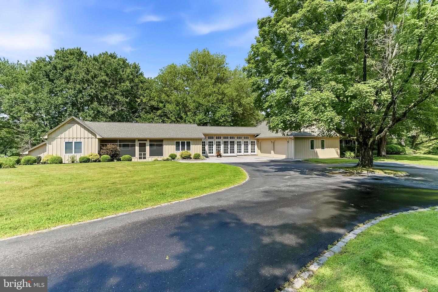 387 RING RD