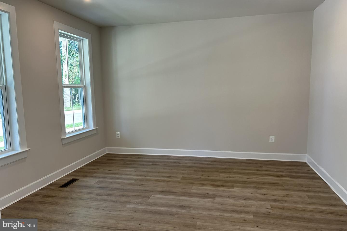 27 James Cloud Property Photo 10
