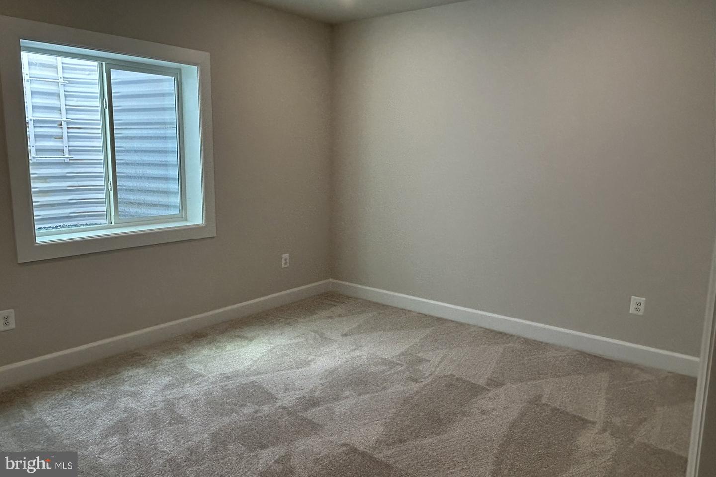 27 James Cloud Property Photo 12