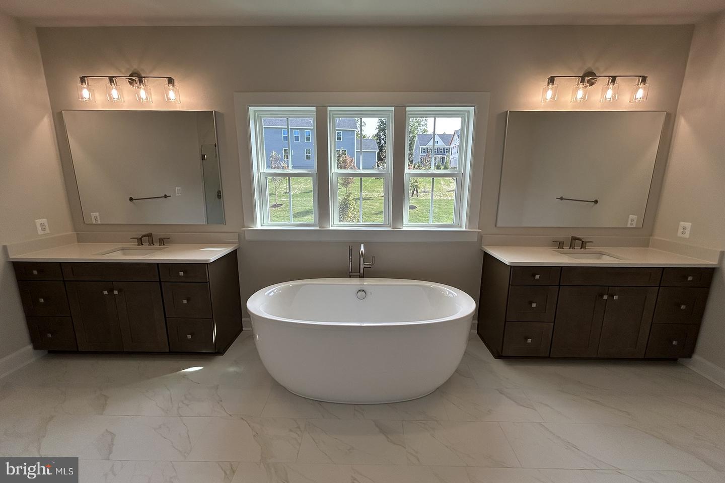27 James Cloud Property Photo 20