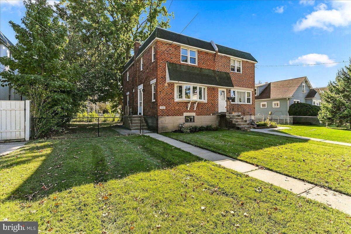 1122 WALNUT ST Property Photo 1