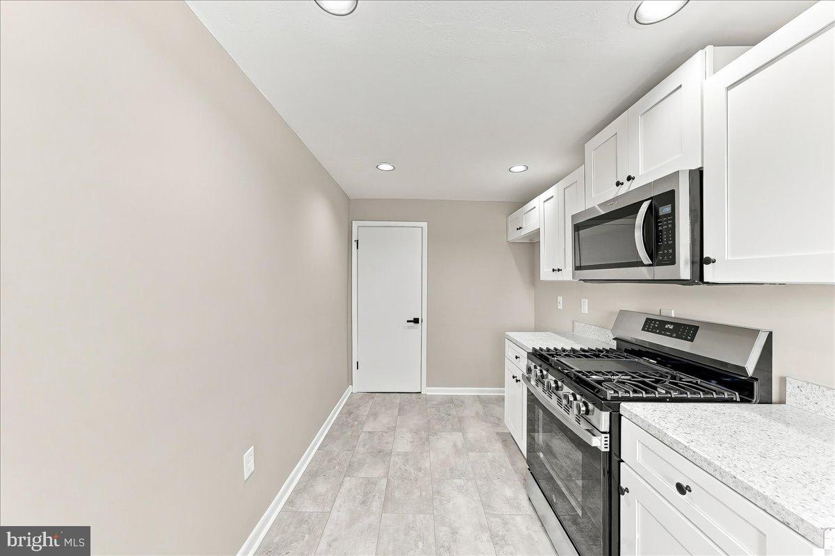 1122 Walnut St Property Photo 11