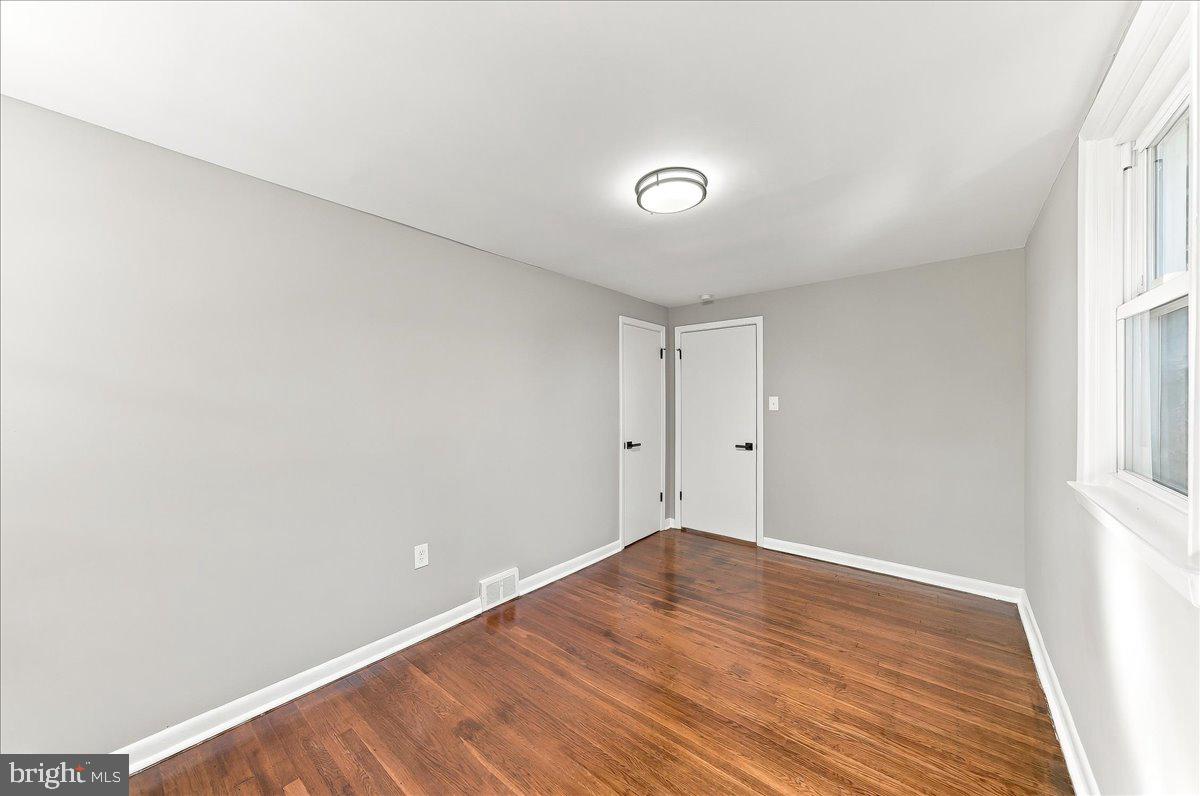 1122 Walnut St Property Photo 20