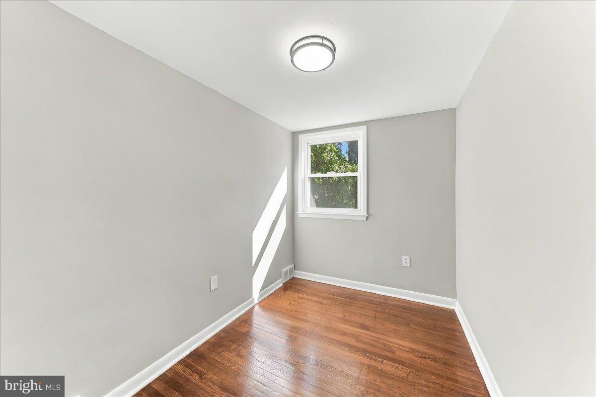 1122 Walnut St Property Photo 21
