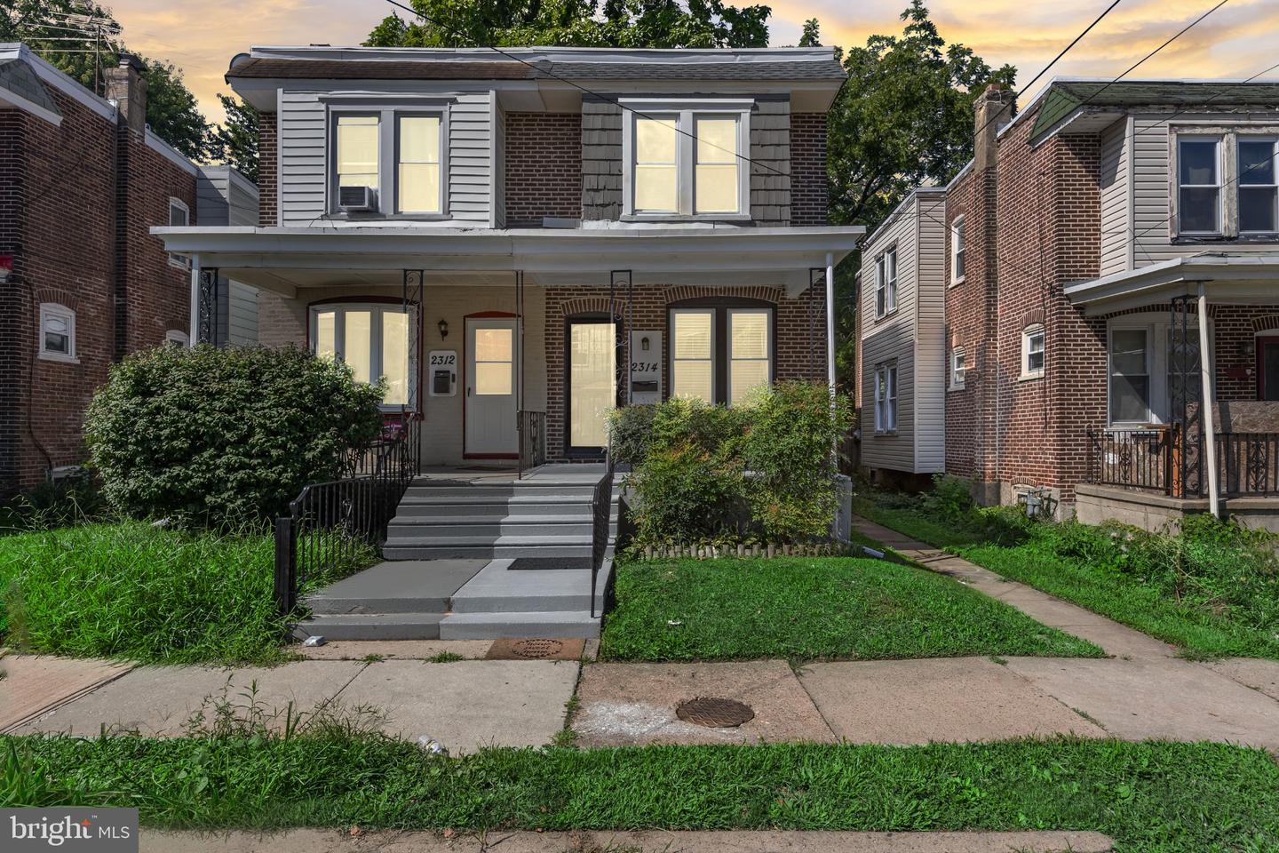2314 Upland St Property Photo 2