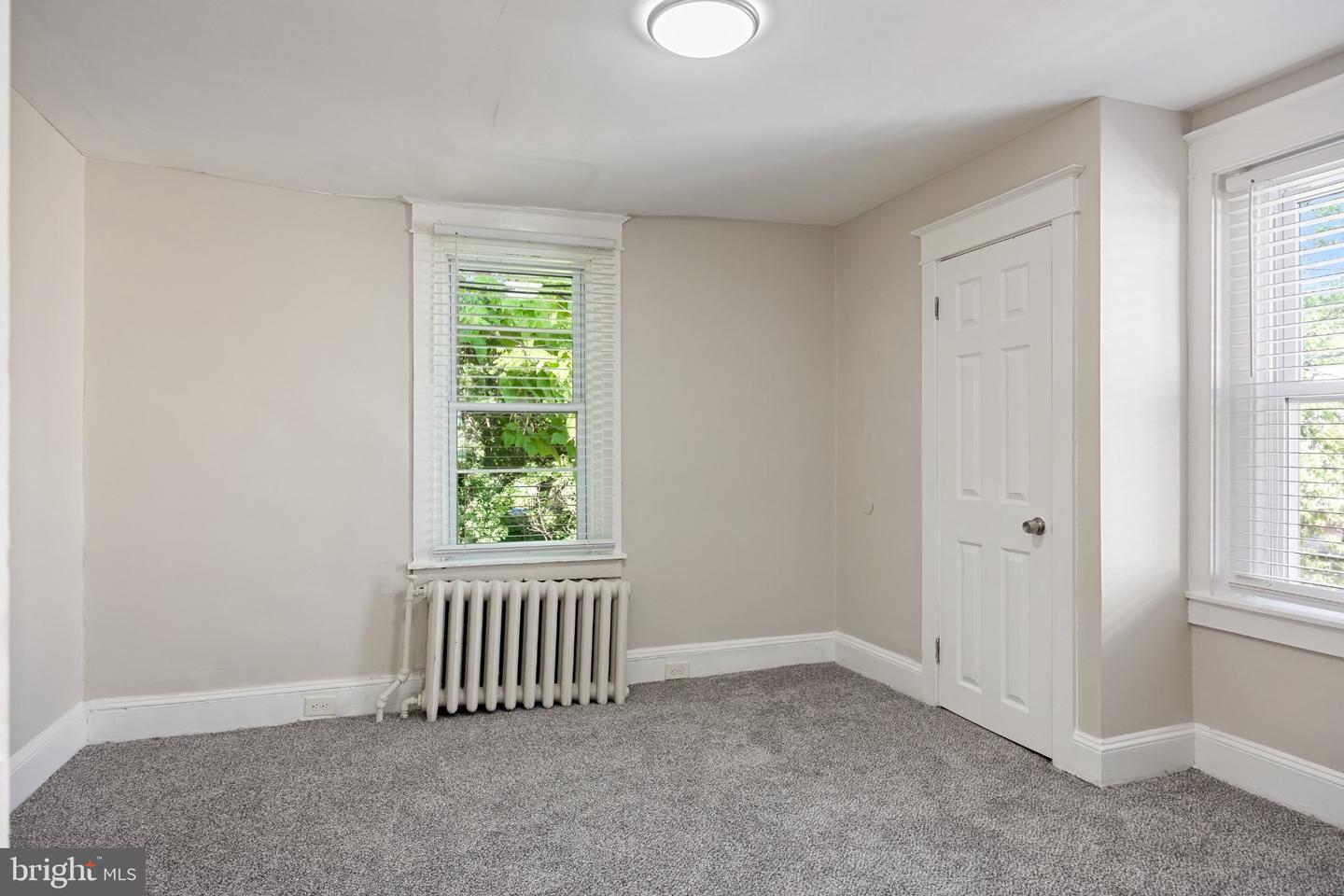 2314 Upland St Property Photo 17