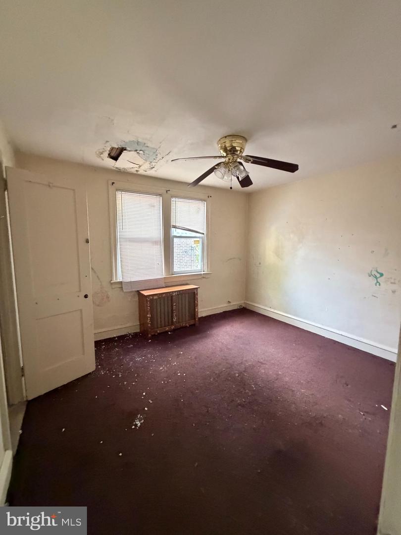 105 S Oak Ave Property Photo 9