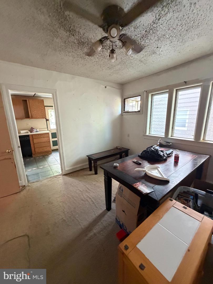 105 S Oak Ave Property Photo 12