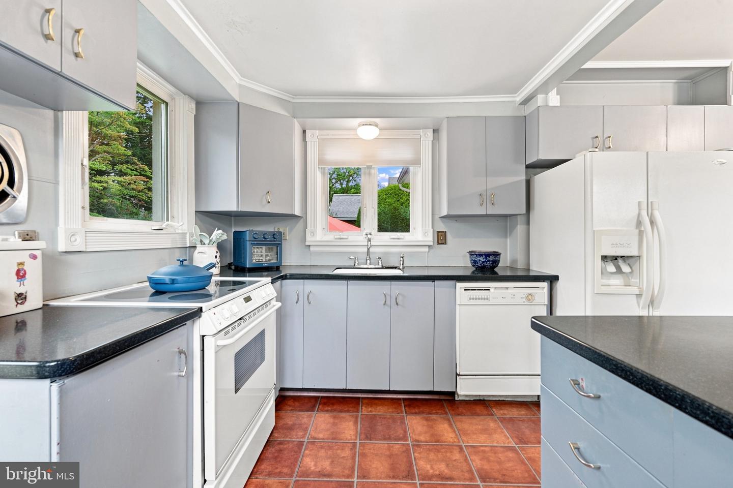 145 Kathmere Rd Property Photo 20