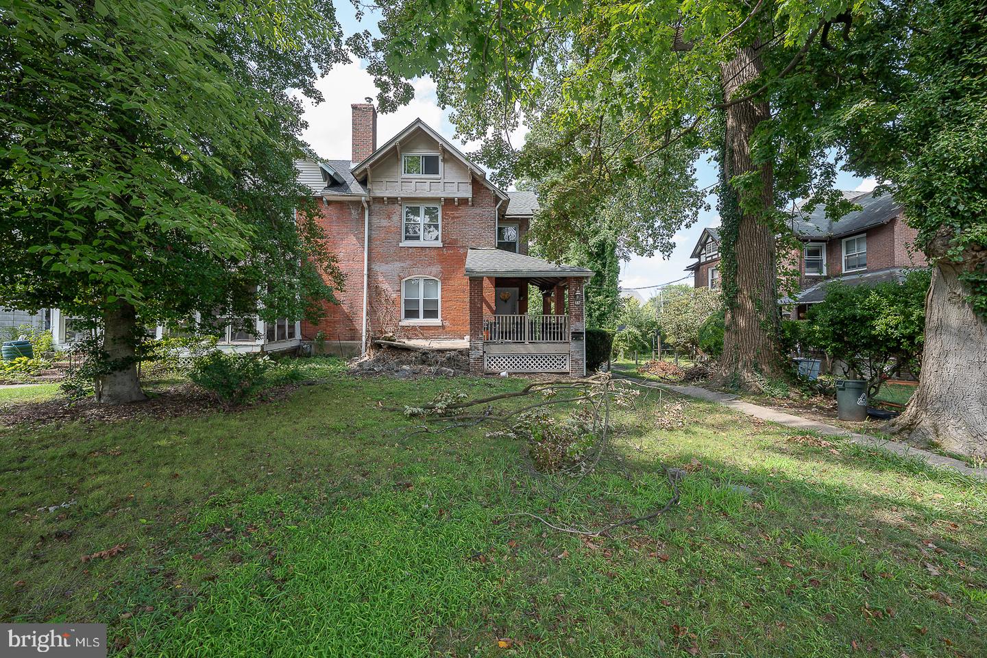 59 Fairview Ave Property Photo 1