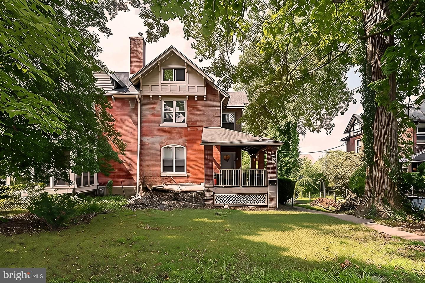 59 Fairview Ave Property Photo 1