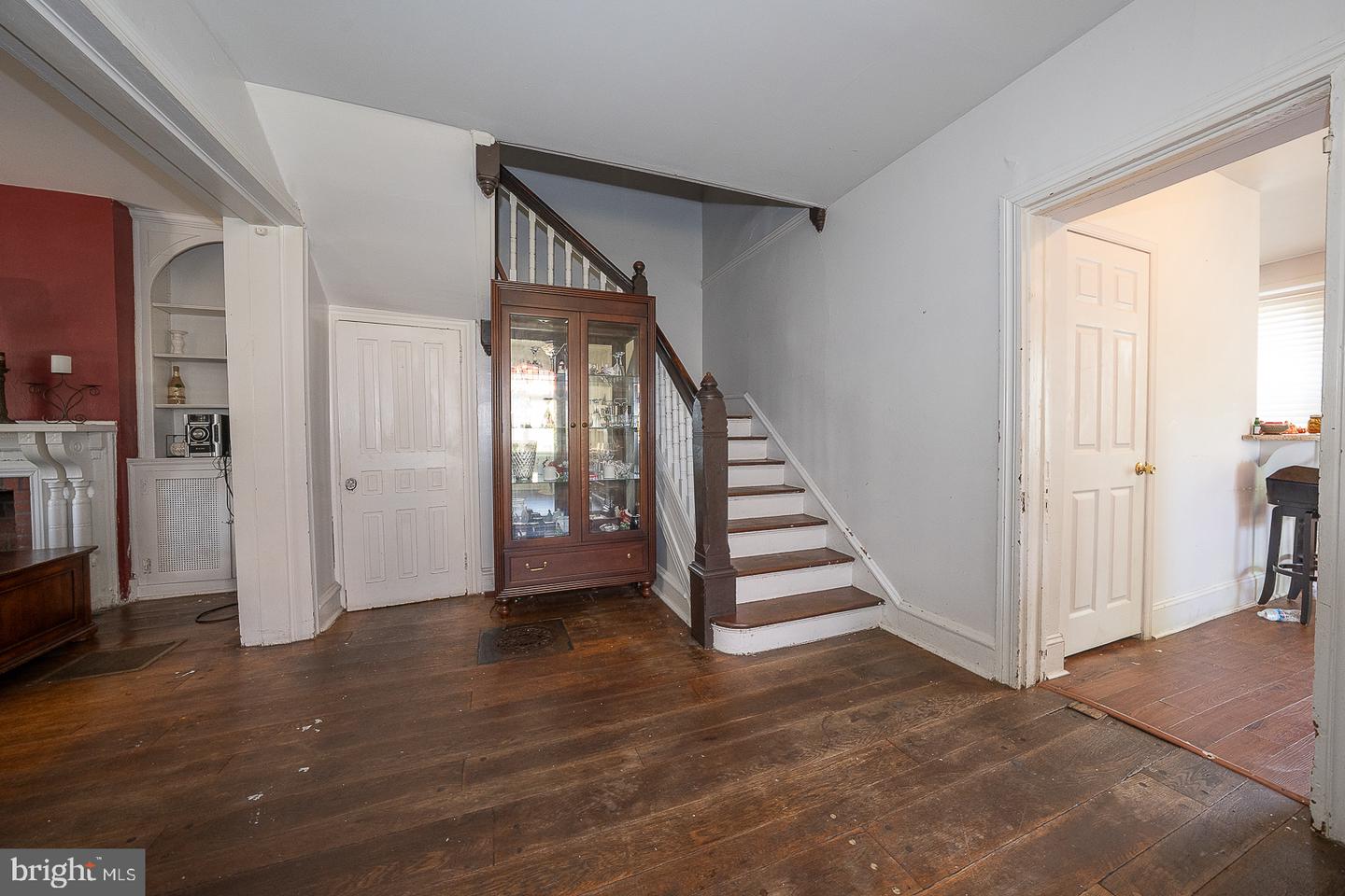 59 Fairview Ave Property Photo 6