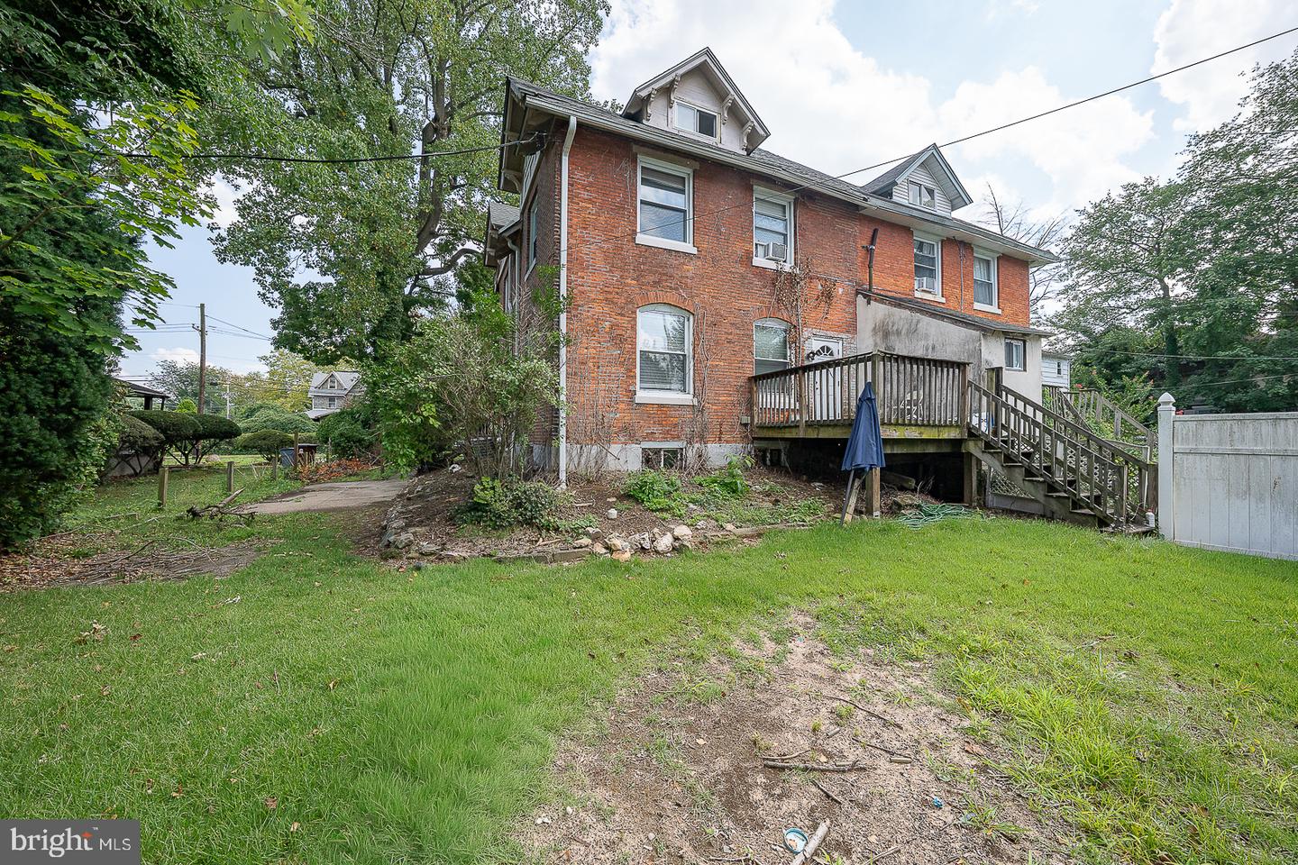 59 Fairview Ave Property Photo 26