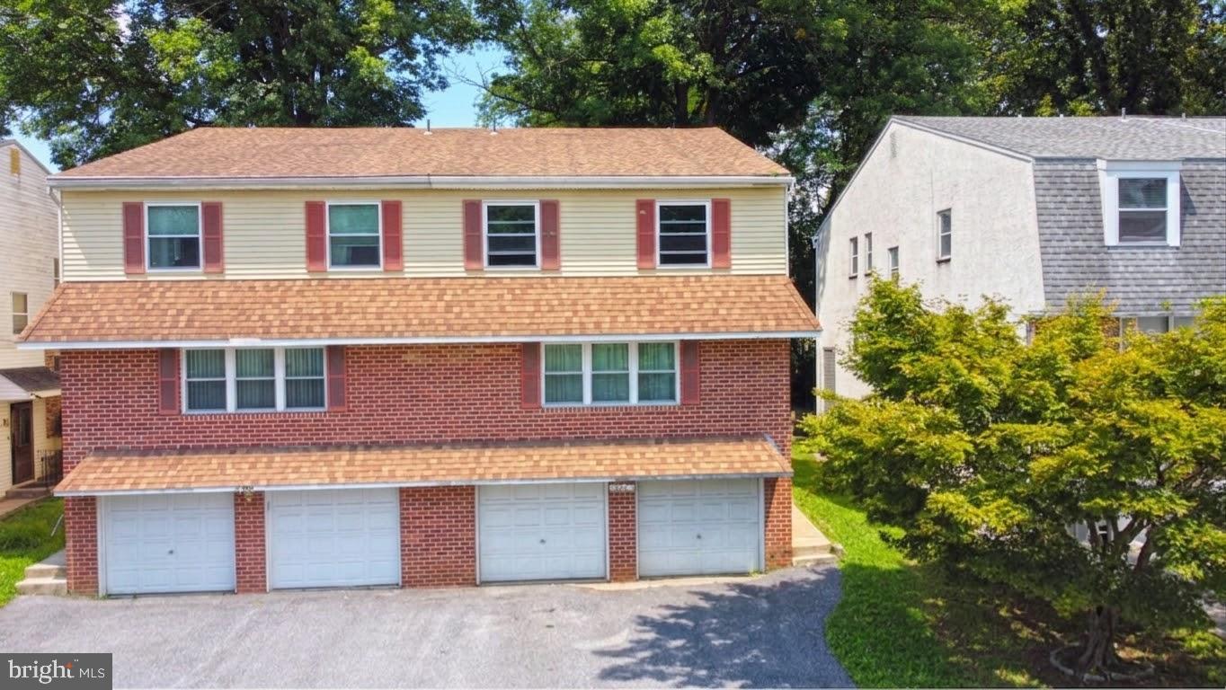 646 Country Ln Property Photo 1
