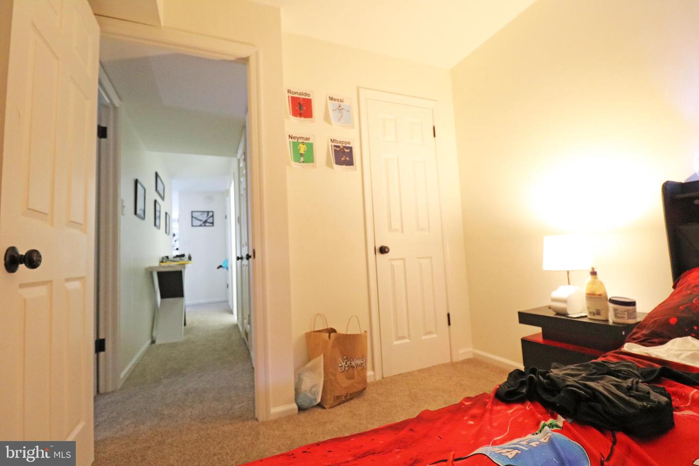 646 Country Ln Property Photo 34