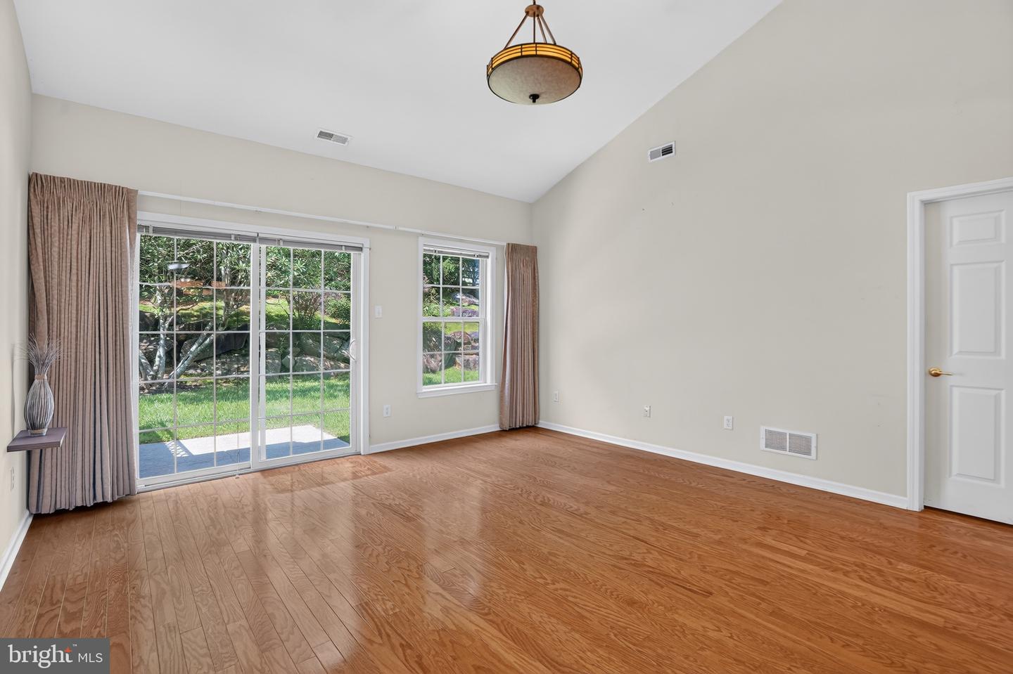 45 Dresner Cir Property Photo 19