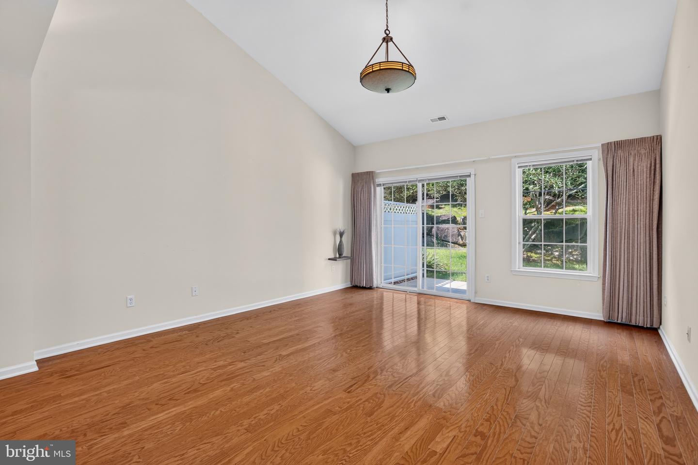 45 Dresner Cir Property Photo 25