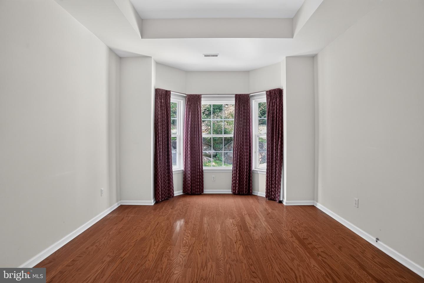 45 Dresner Cir Property Photo 27