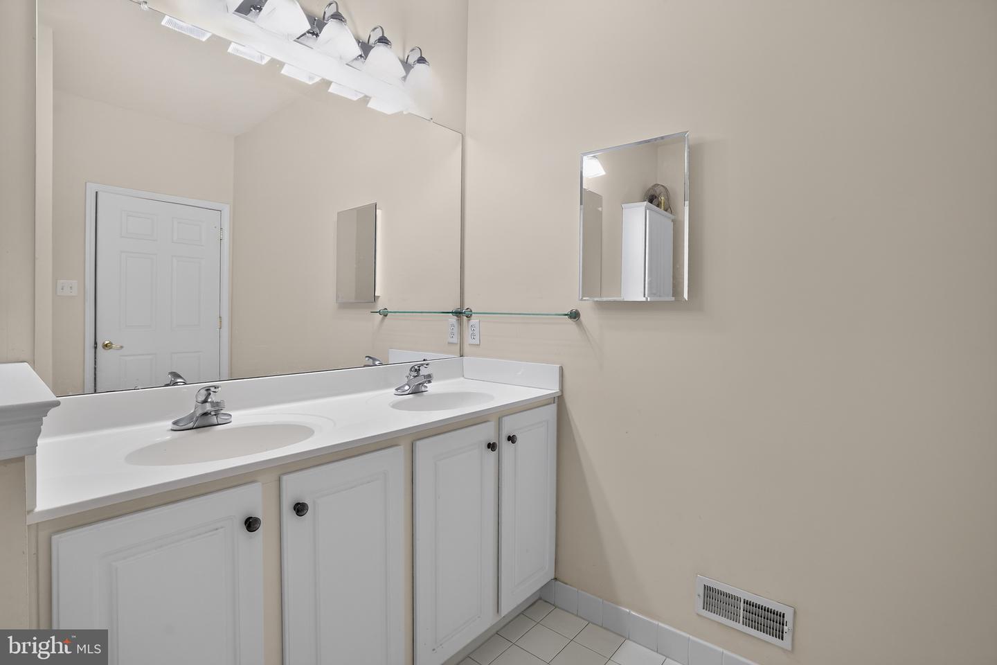 45 Dresner Cir Property Photo 30