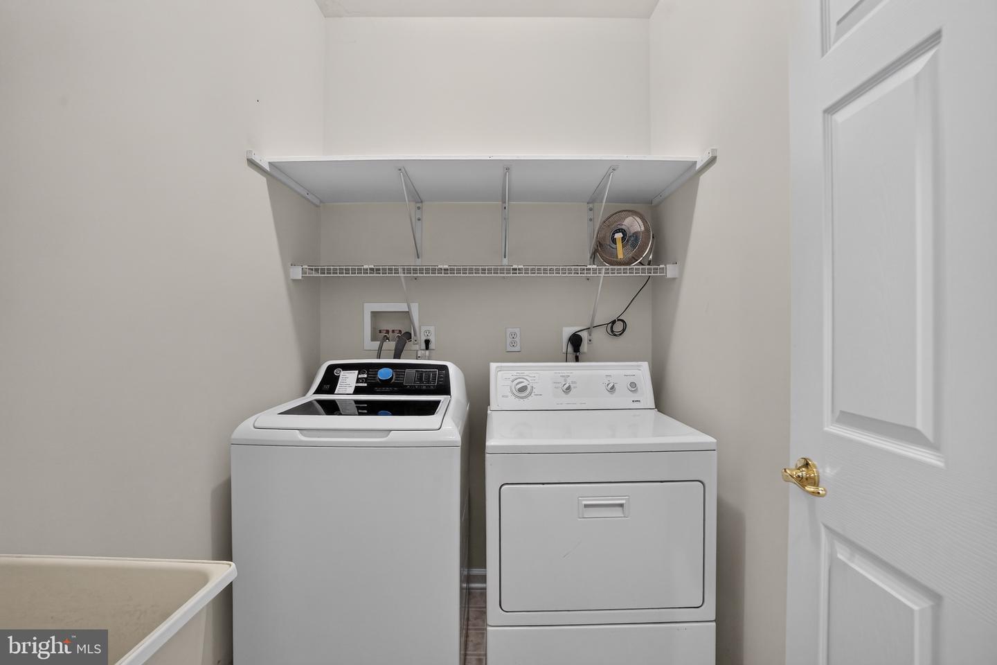 45 Dresner Cir Property Photo 32