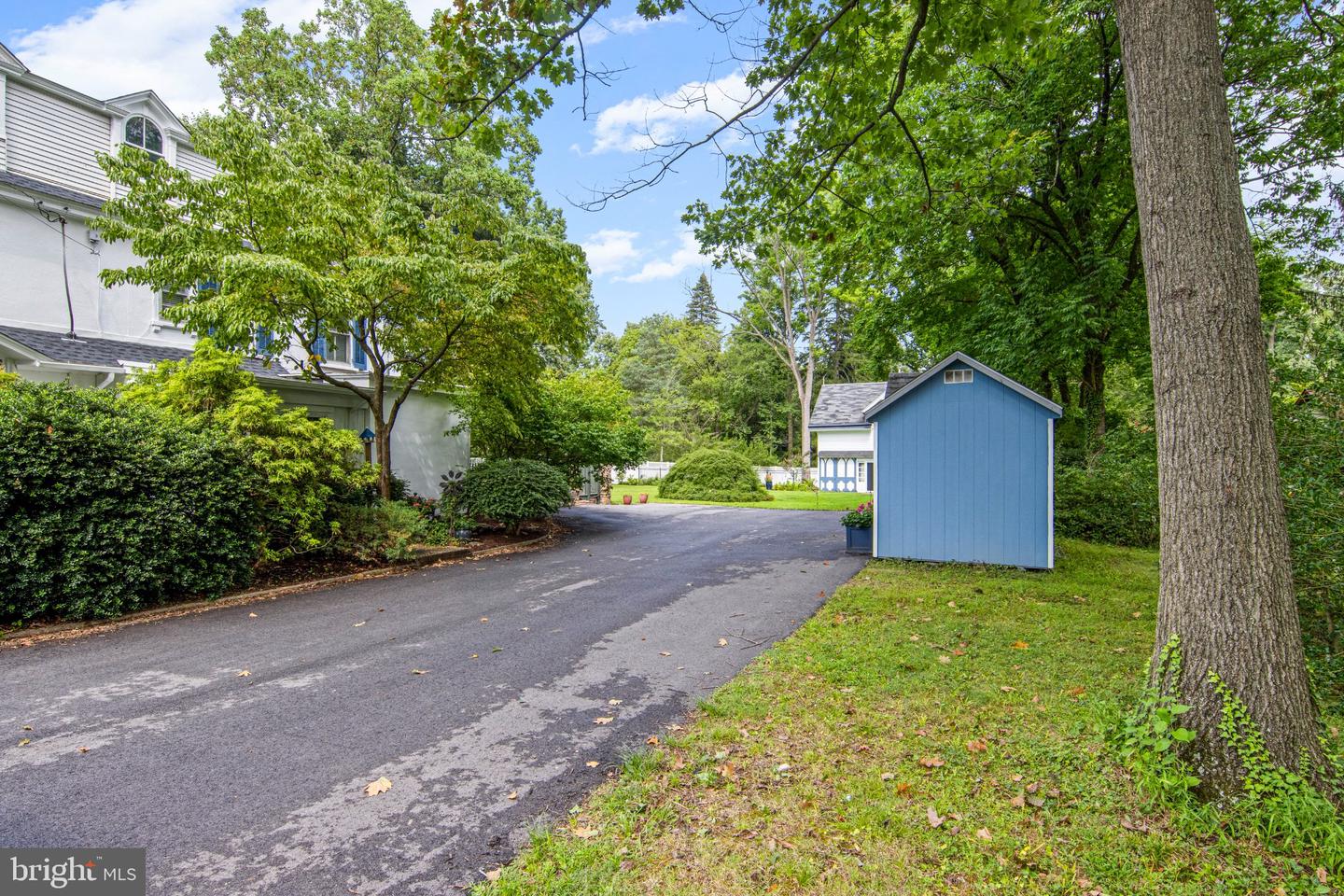 8 S Providence Rd Property Photo 51