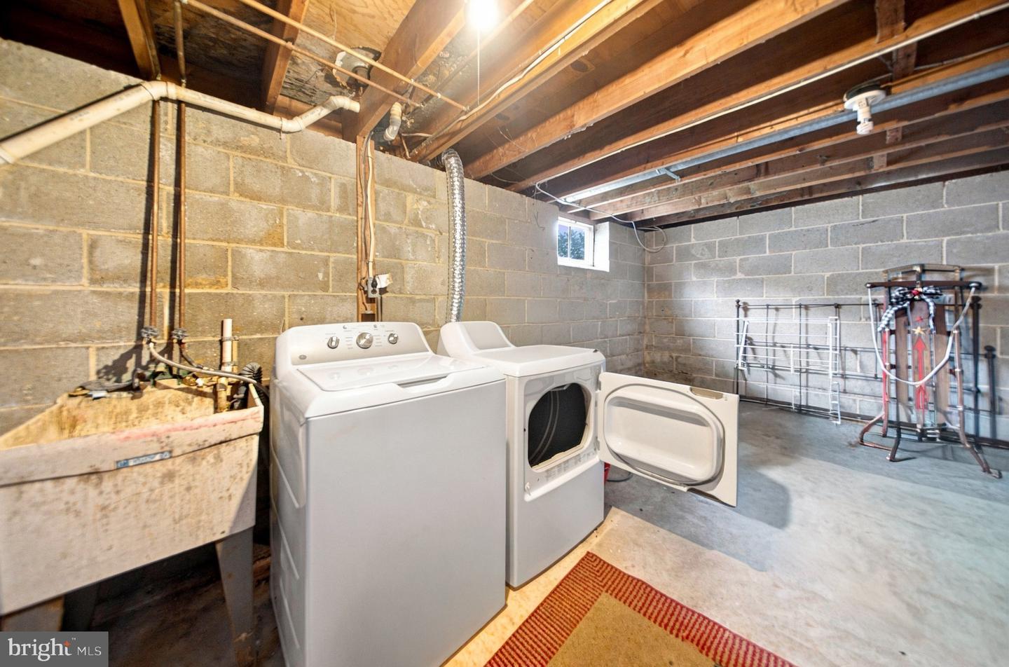 1717 Franklin Ave Property Photo 11