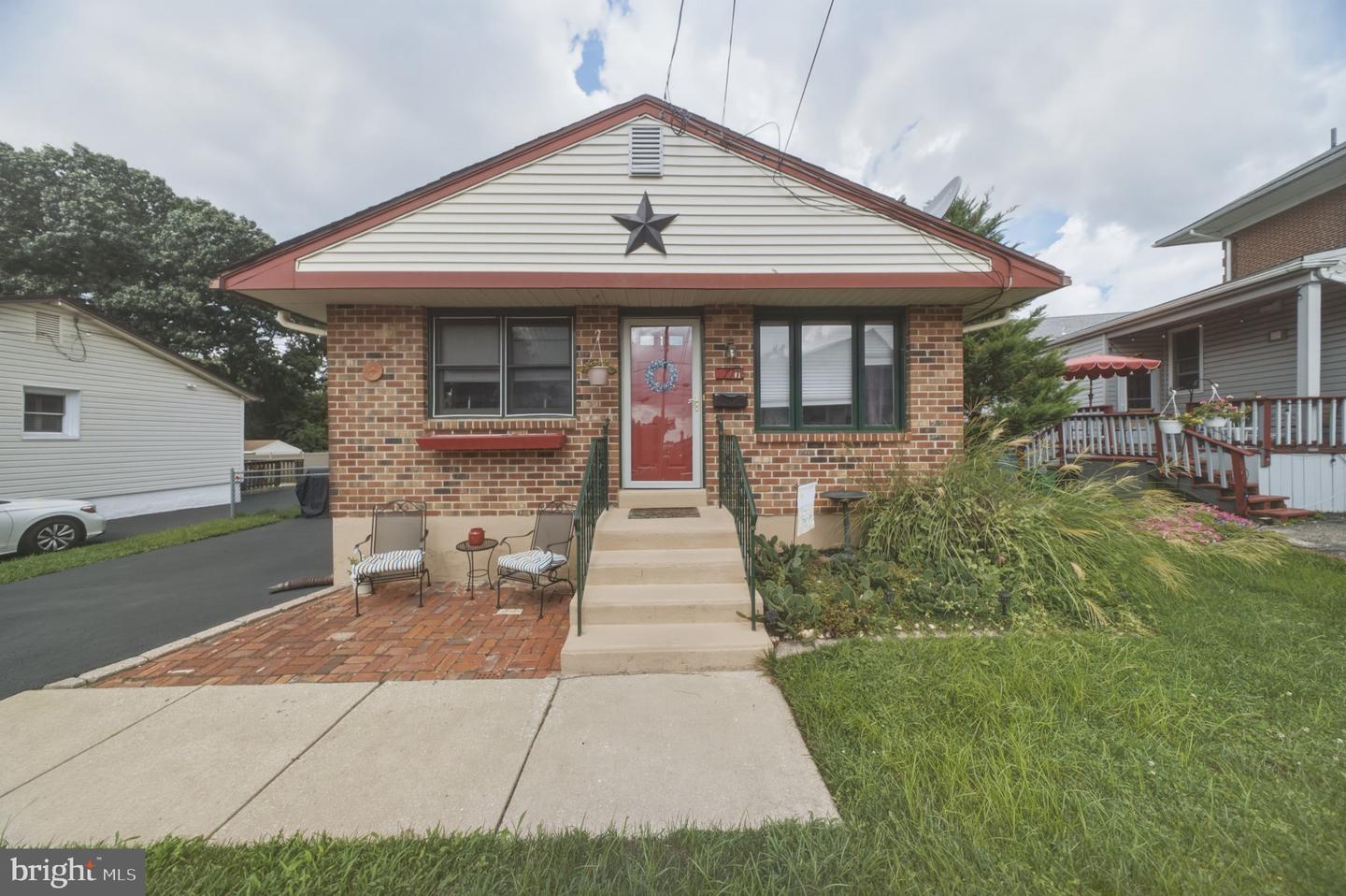 1717 Franklin Ave Property Photo 14