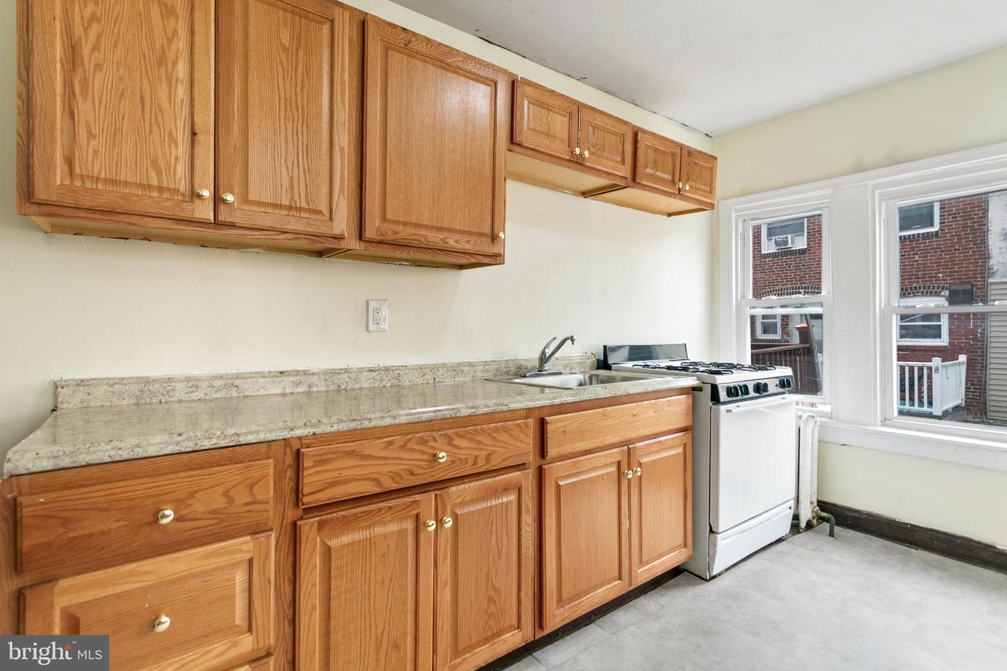 7038 Clover Ln Property Photo 10