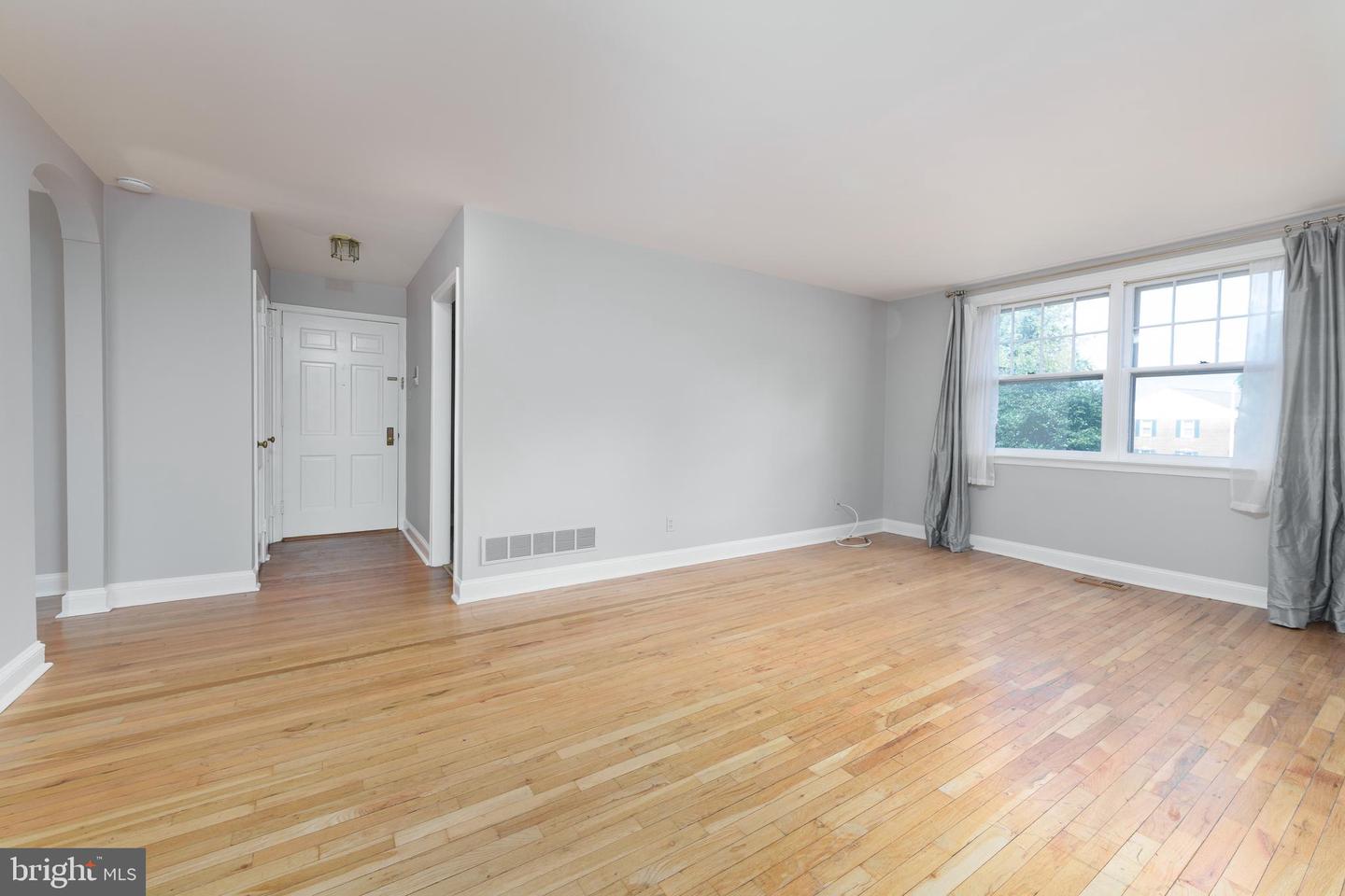 500 E Lancaster Ave #b 124 Property Photo 3