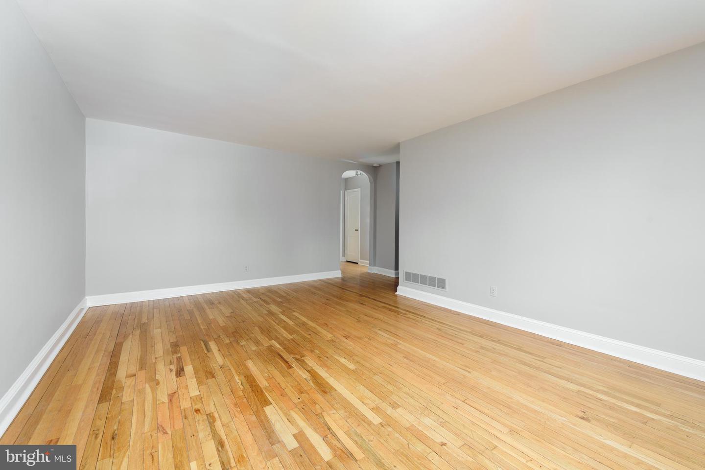 500 E Lancaster Ave #b 124 Property Photo 6