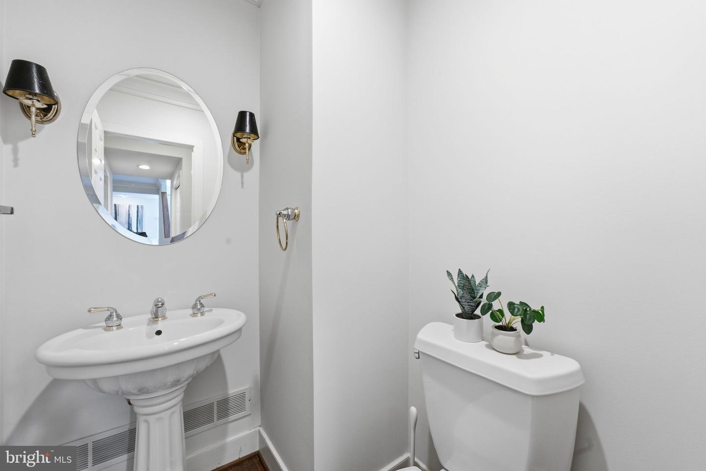 30 Greythorne Woods Cir Property Photo 5