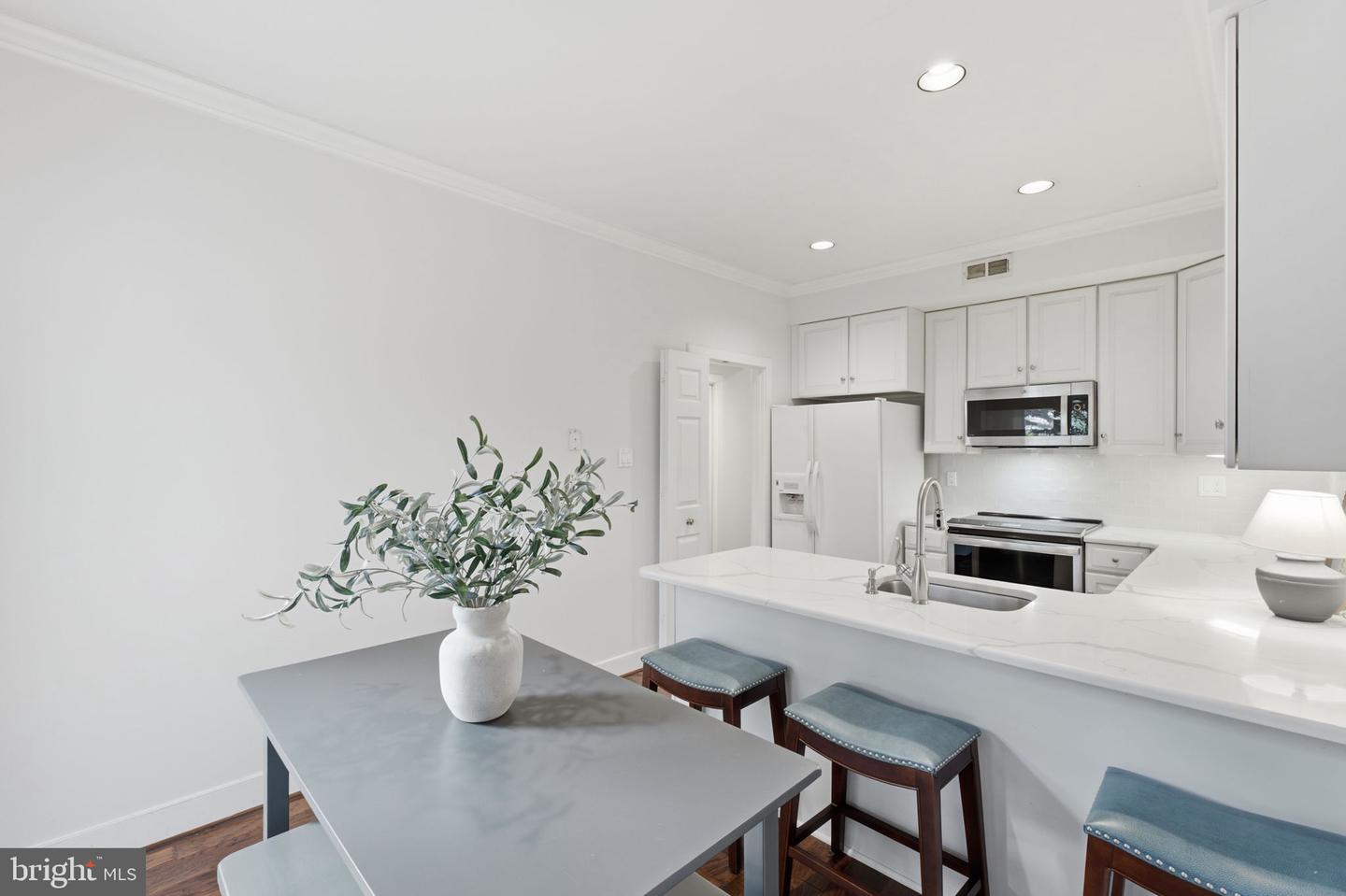 30 Greythorne Woods Cir Property Photo 10