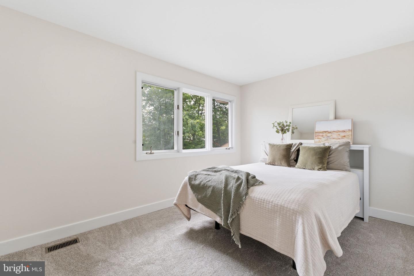 30 Greythorne Woods Cir Property Photo 28