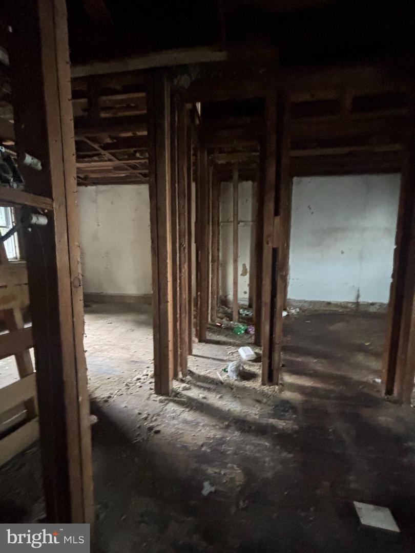 1312 Terrill St Property Photo 10