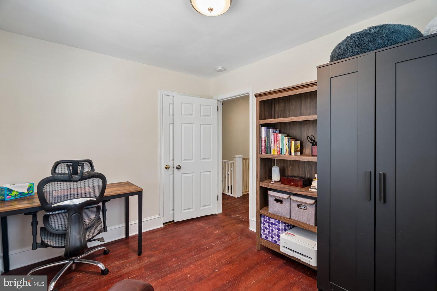 251 W Essex Ave Property Photo 17