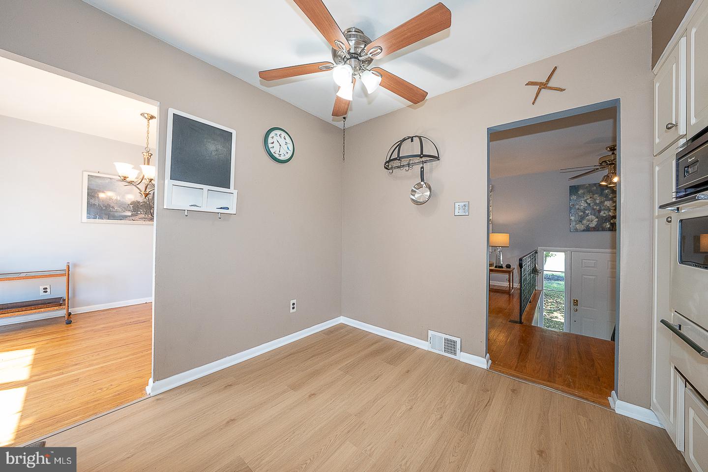 623 N Morton Ave Property Photo 14