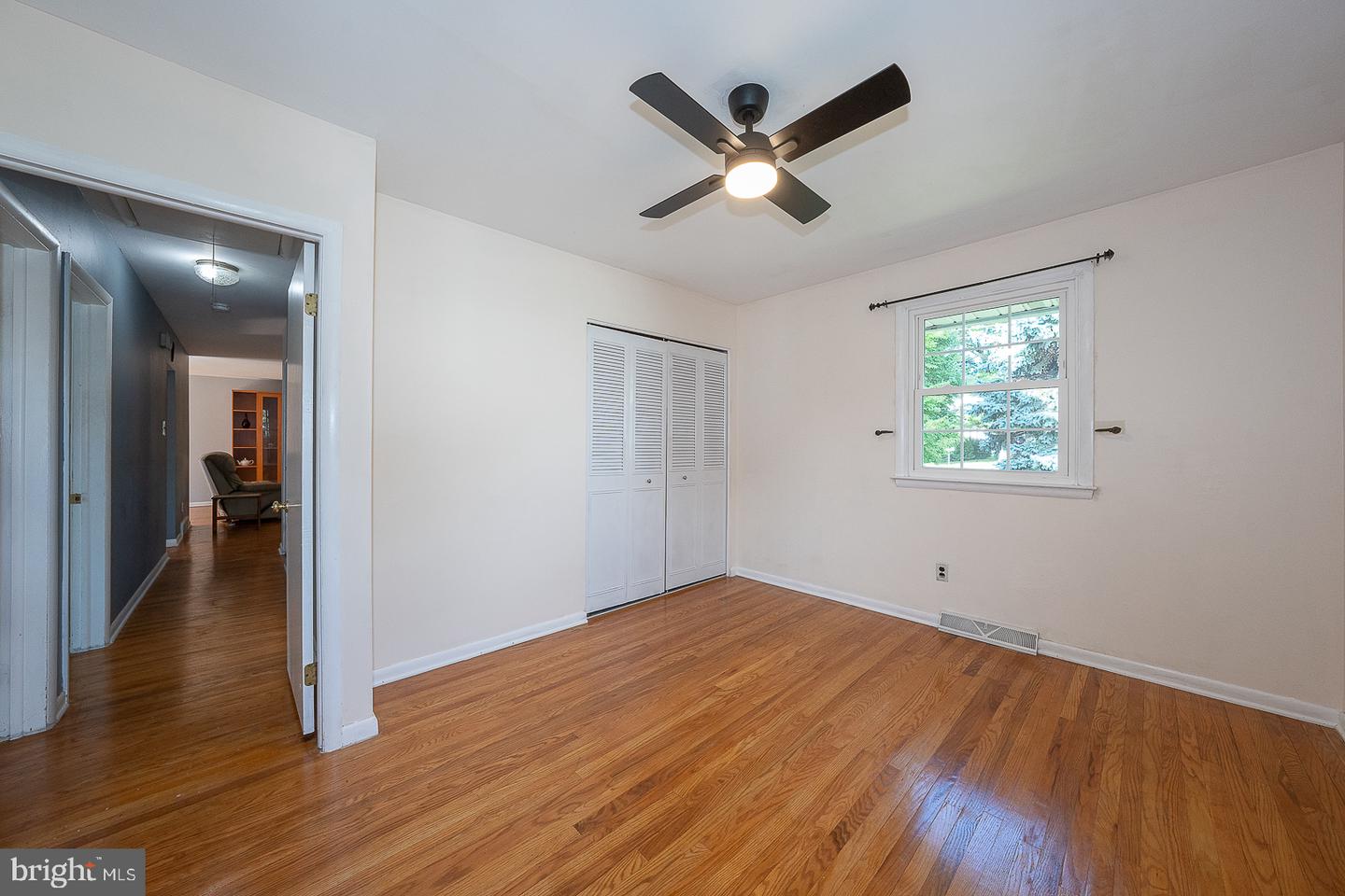 623 N Morton Ave Property Photo 19