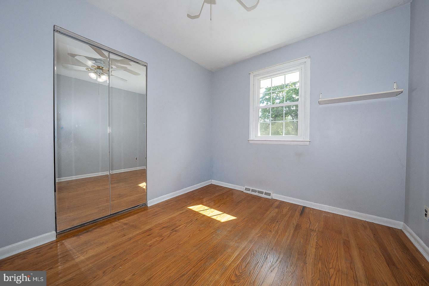 623 N Morton Ave Property Photo 23