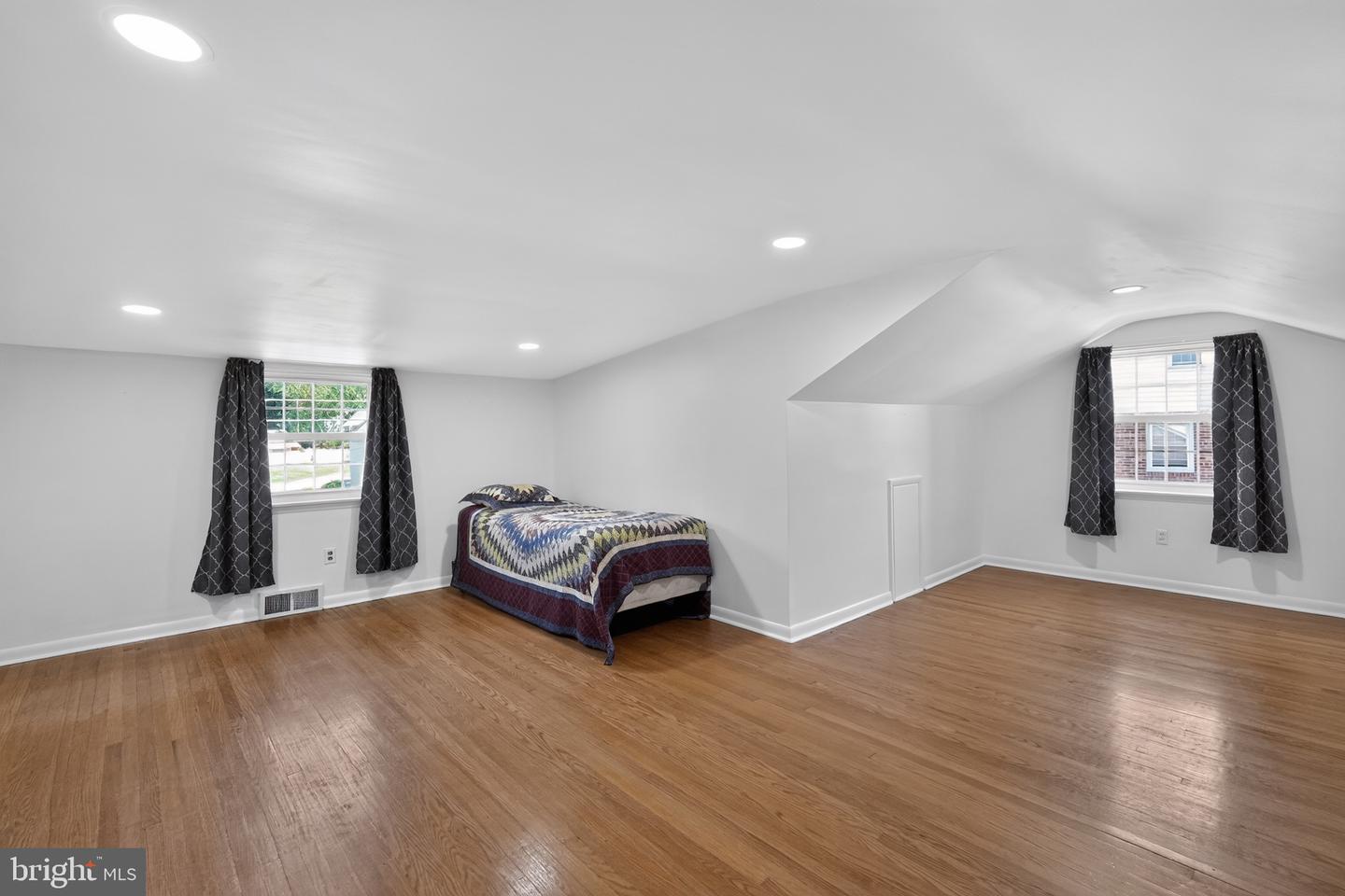 76 Snyder Ln Property Photo 17