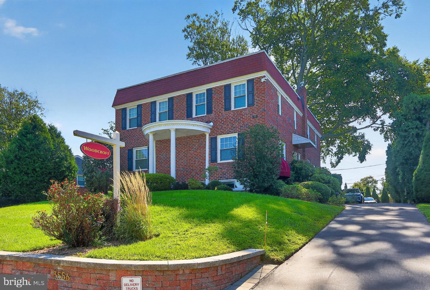3554-3556 Woodcrest Ave Property Photo 1