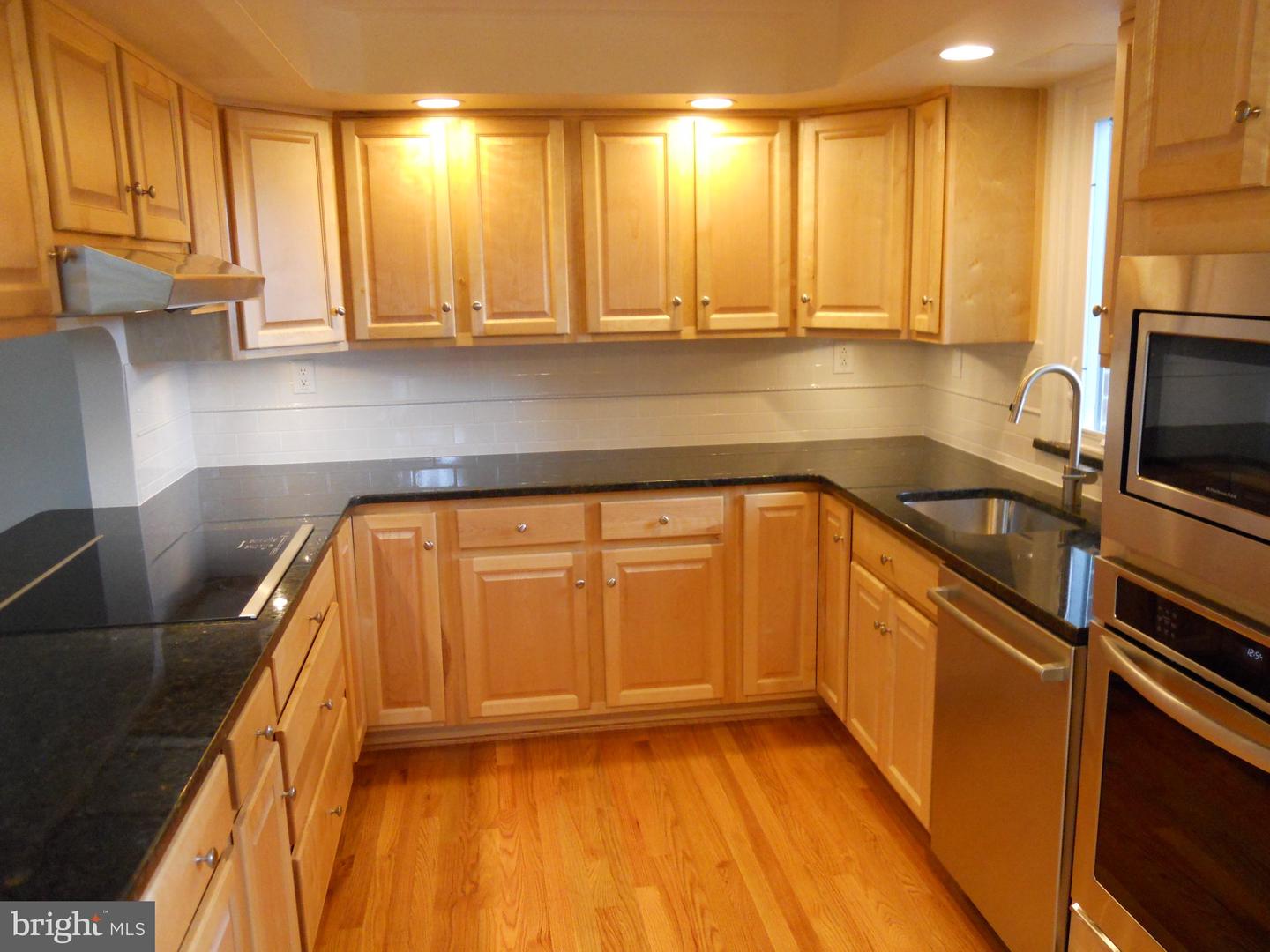 3554-3556 Woodcrest Ave Property Photo 49