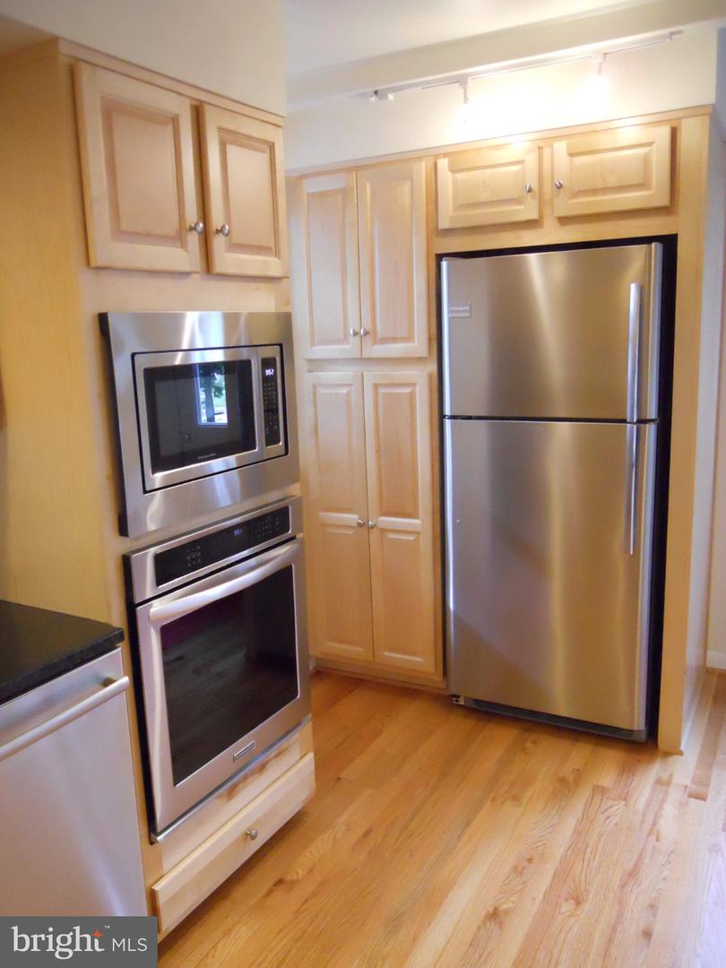 3554-3556 Woodcrest Ave Property Photo 51