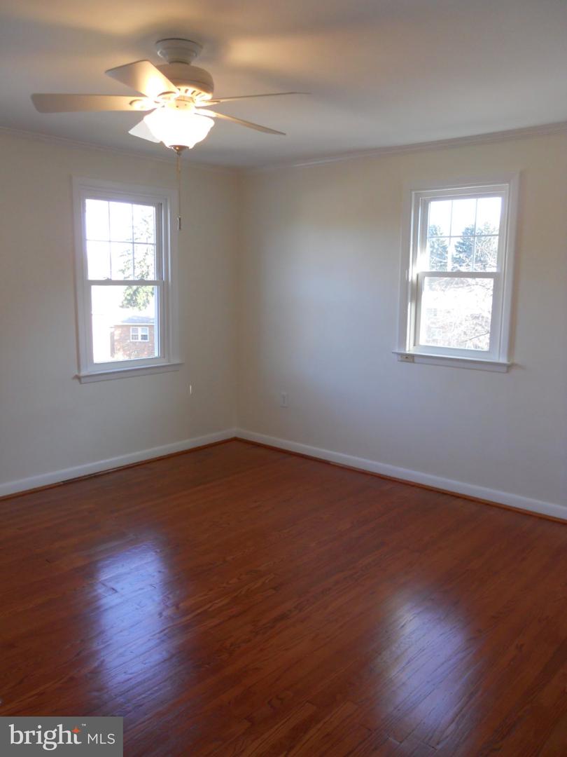 3554-3556 Woodcrest Ave Property Photo 54
