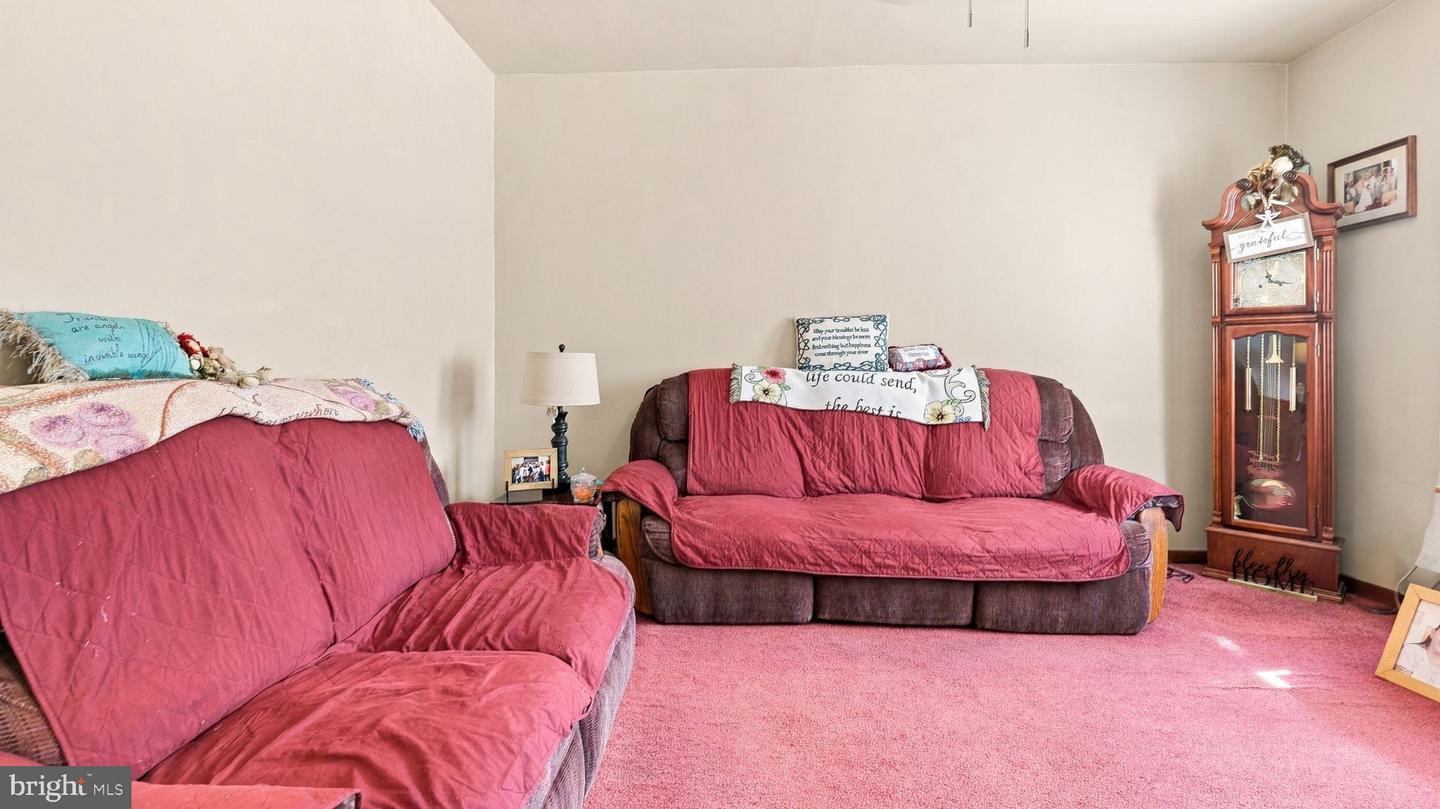 1 Chestnut St Property Photo 8