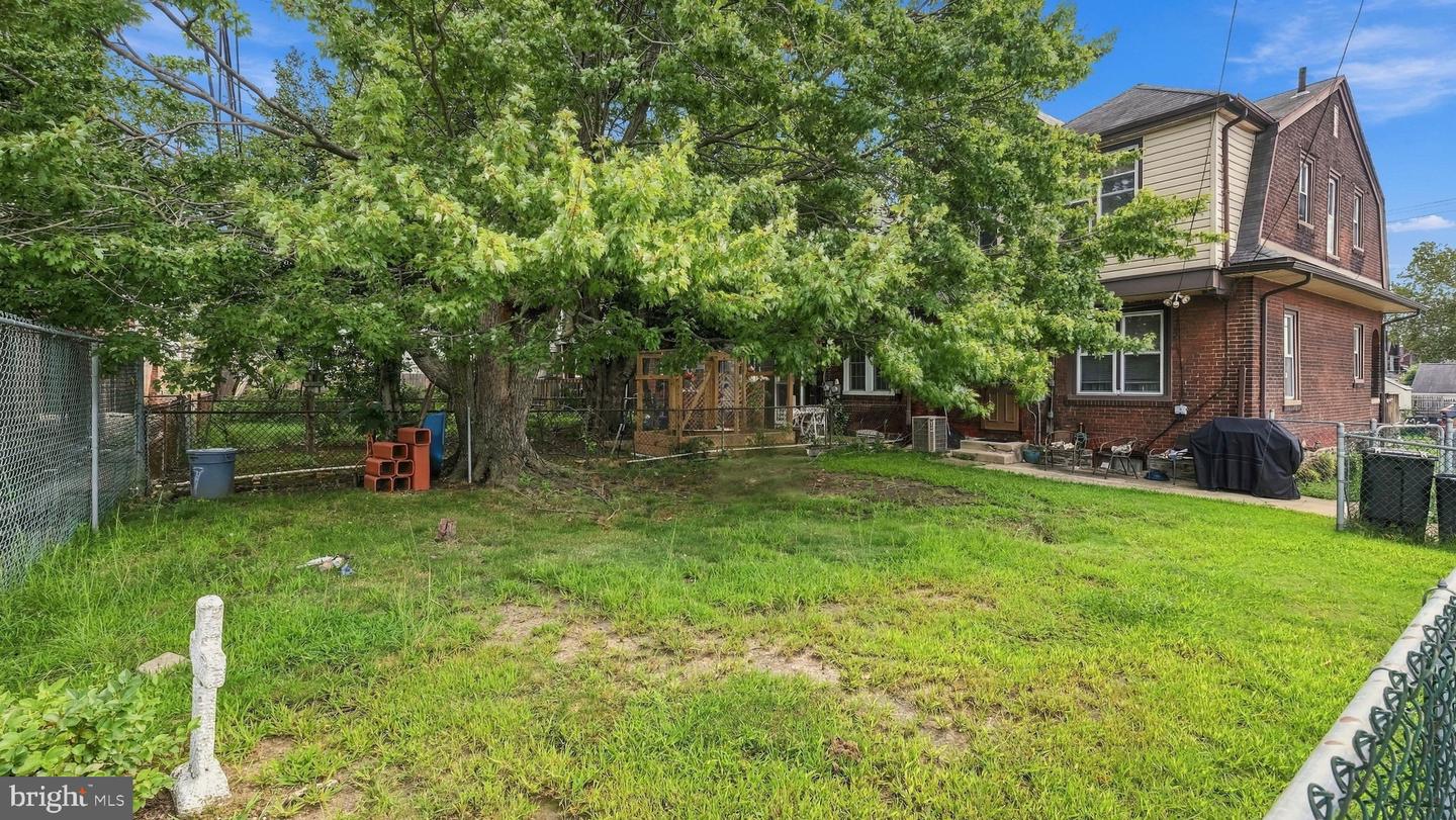 1 Chestnut St Property Photo 18