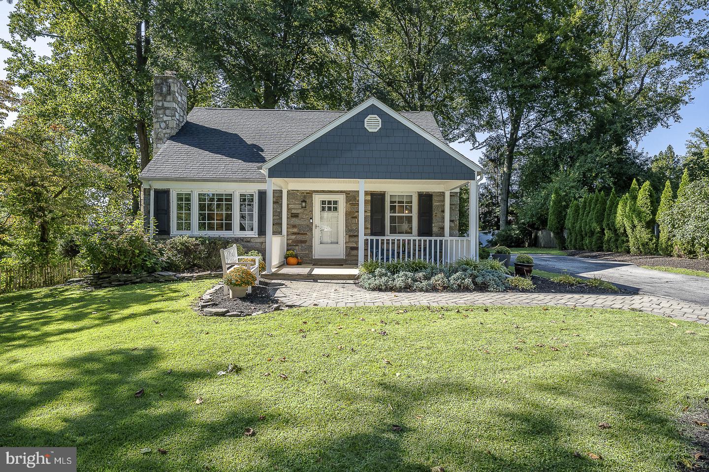 3536 Winding Way Property Photo 1