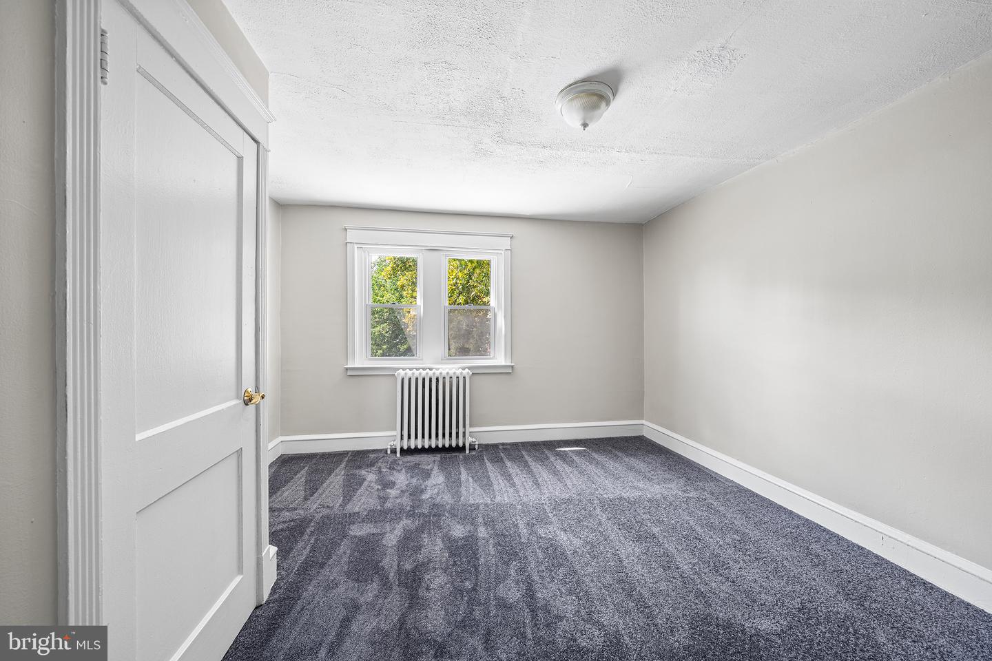 435 Croyden Rd Property Photo 18