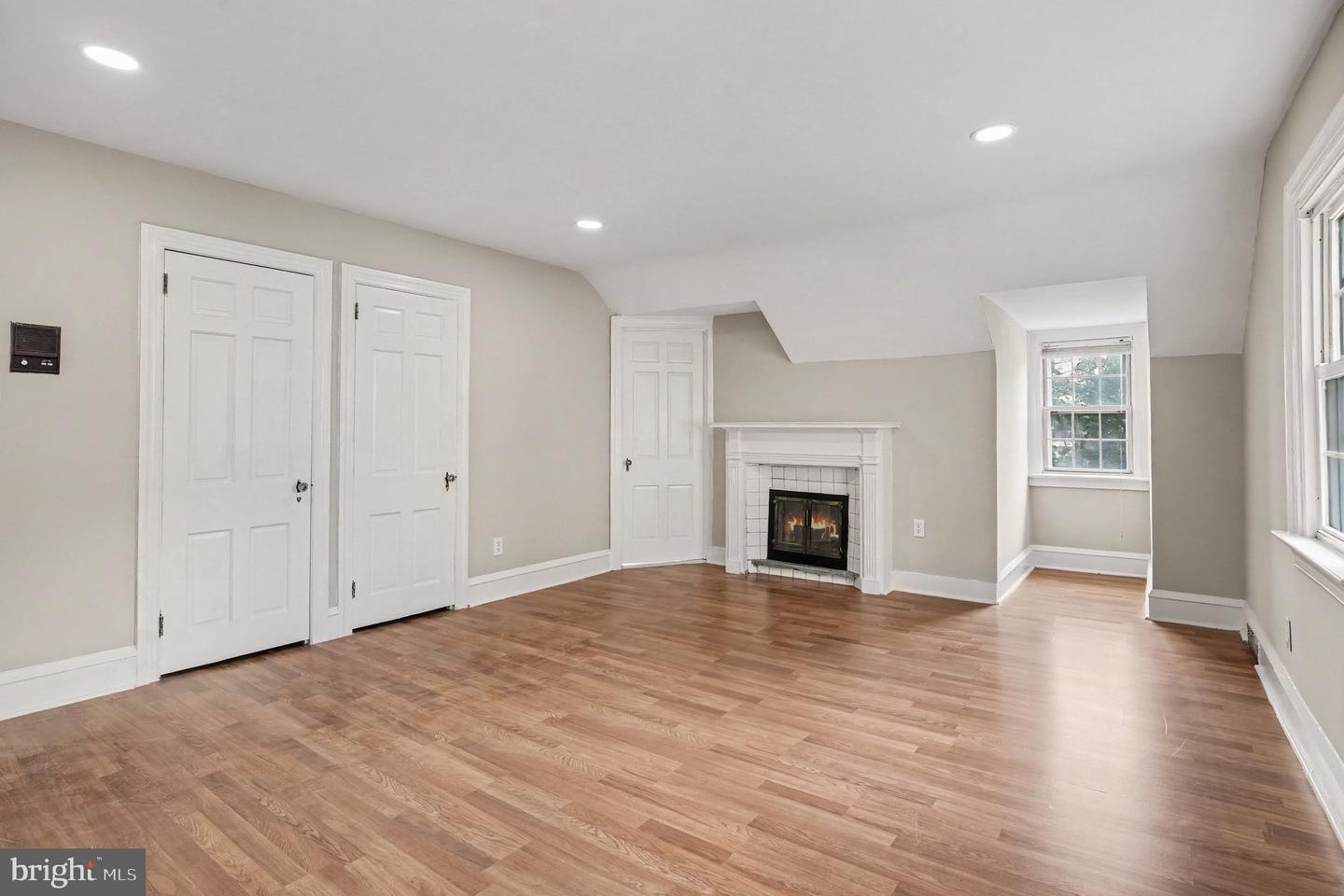 407 Beverly Blvd Property Photo 8